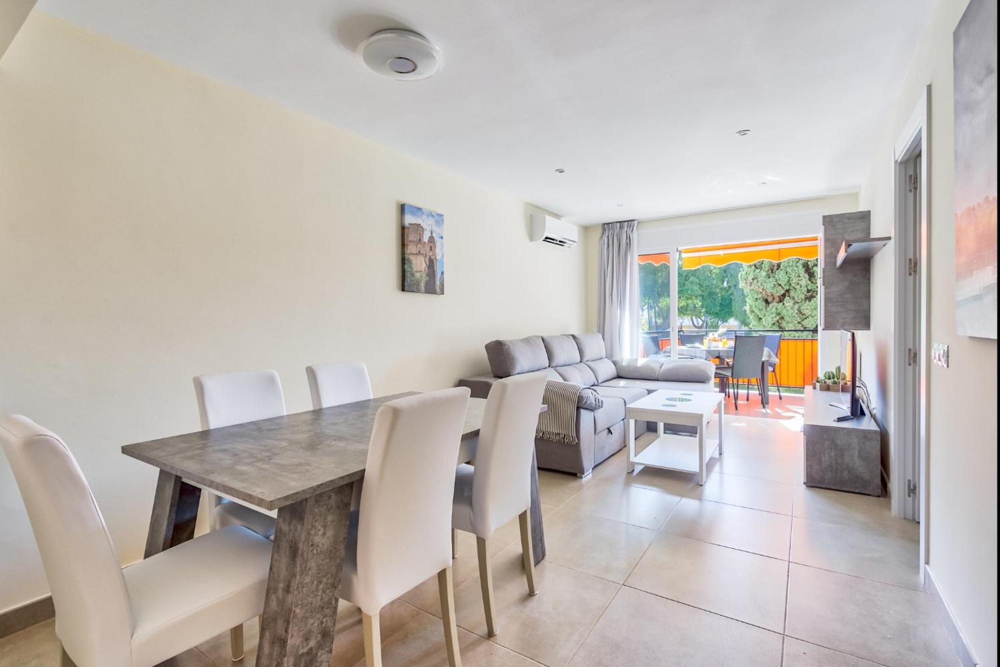 Sur Suites Alhambra Fuengirola Εξωτερικό φωτογραφία